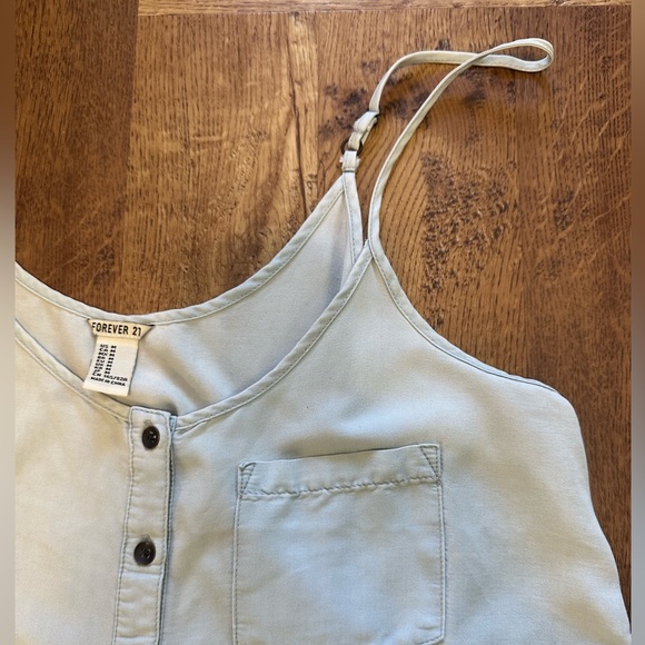 Faded denim crop top - Picture 4 of 6